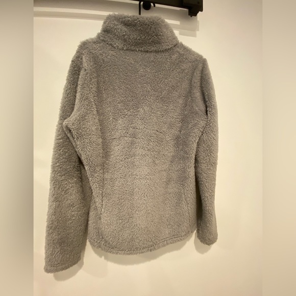 Patagonia 1/4 zip Light Grey - Picture 2 of 3